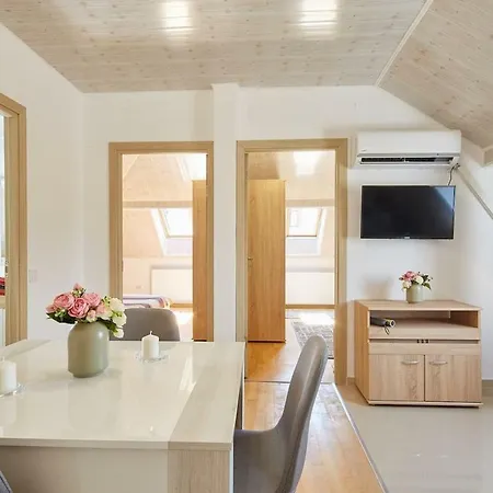 Two Bedroom By Squashtech - 1 *