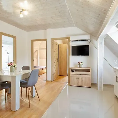 Two Bedroom By Squashtech - 1 Cluj-Napoca